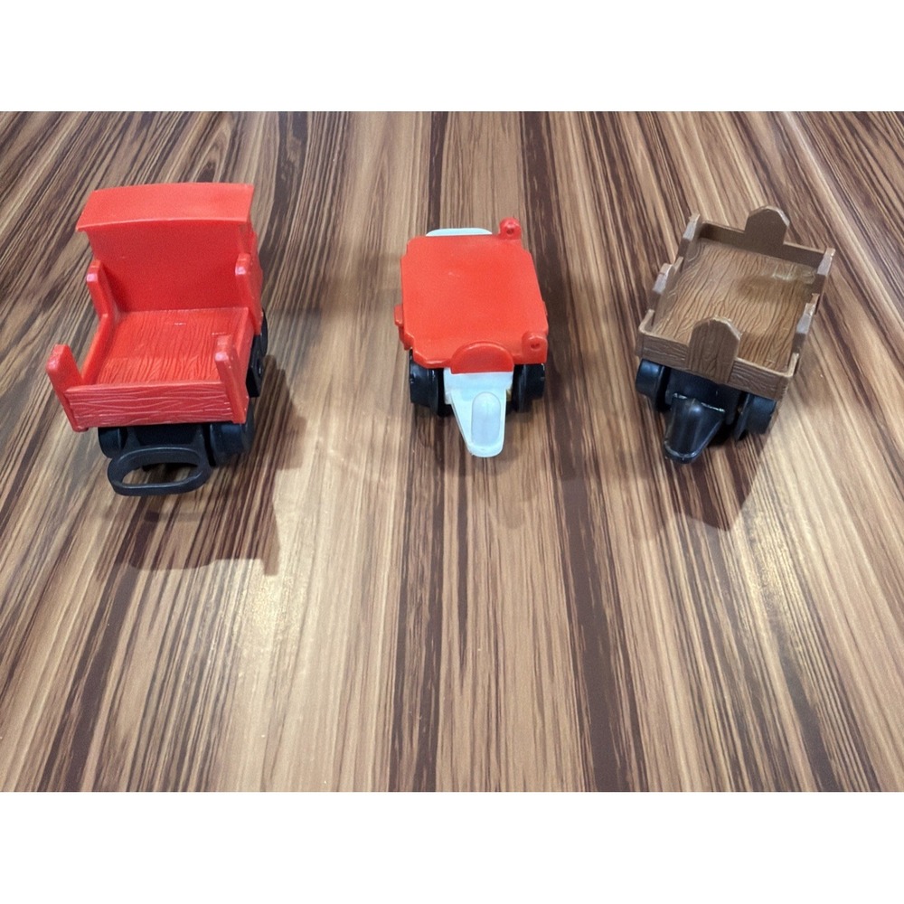 2003 Fisher Price Geotrax Tracktown Railway Replacement Pieces 3 Cars
